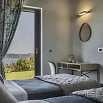 Alekos Houses-elia * Lixouri