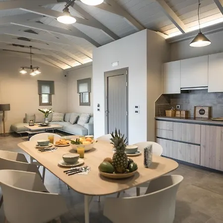 Alekos Houses-elia *